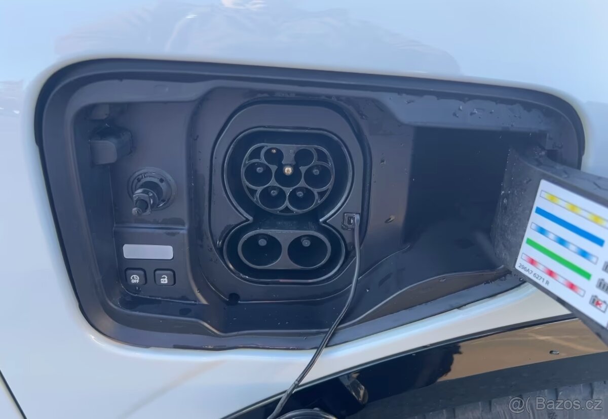 RENAULT MEGANE E-TECH EV60, 65kWh, ZÁRUKA, DPH, SOH 94.2% - 13