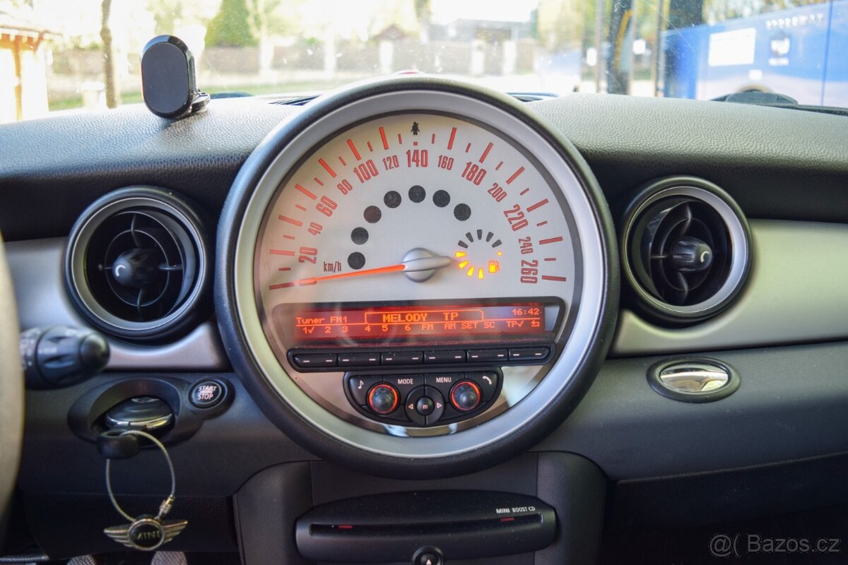 Mini Cooper r56 2010 1.6 90kW - 13