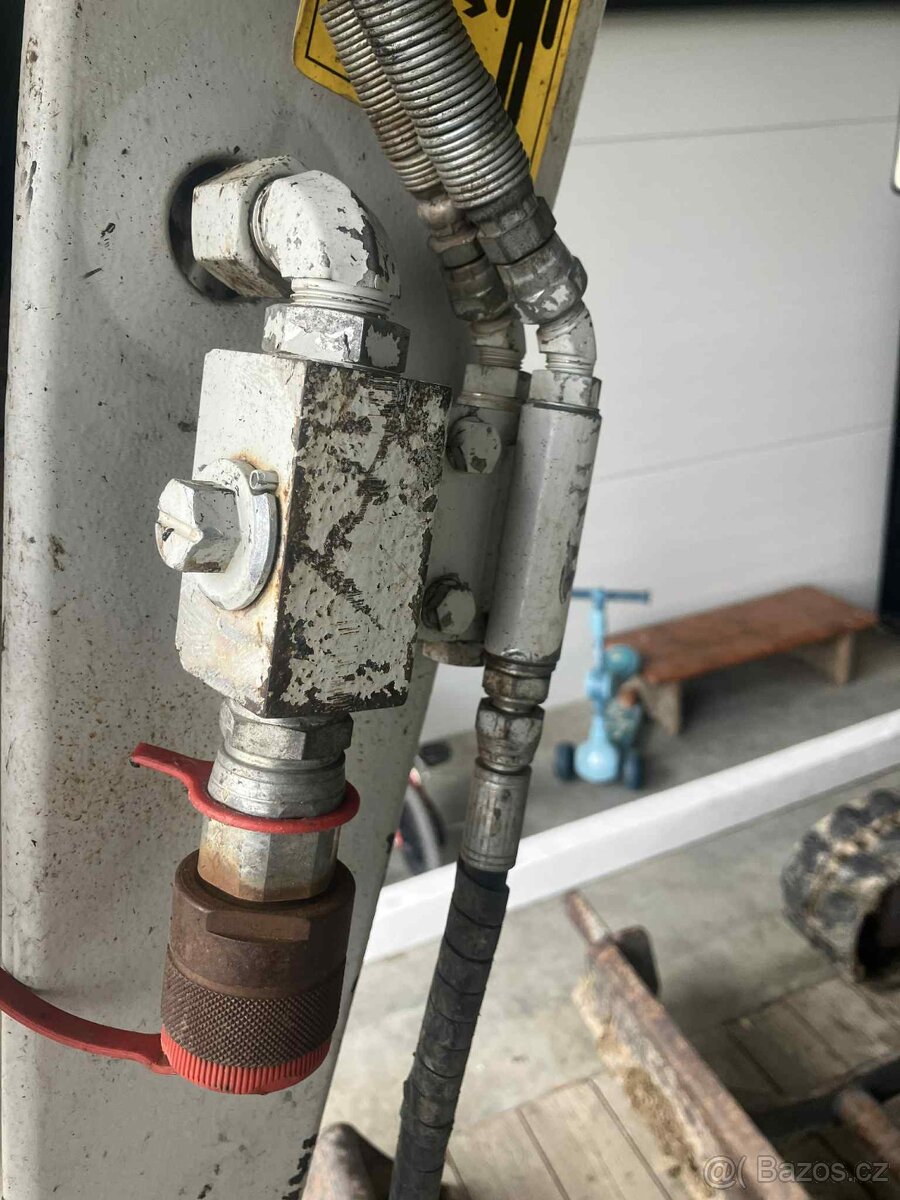 Takeuchi TB216 V4 najvyššia výbava naklapacia hlavica - 13