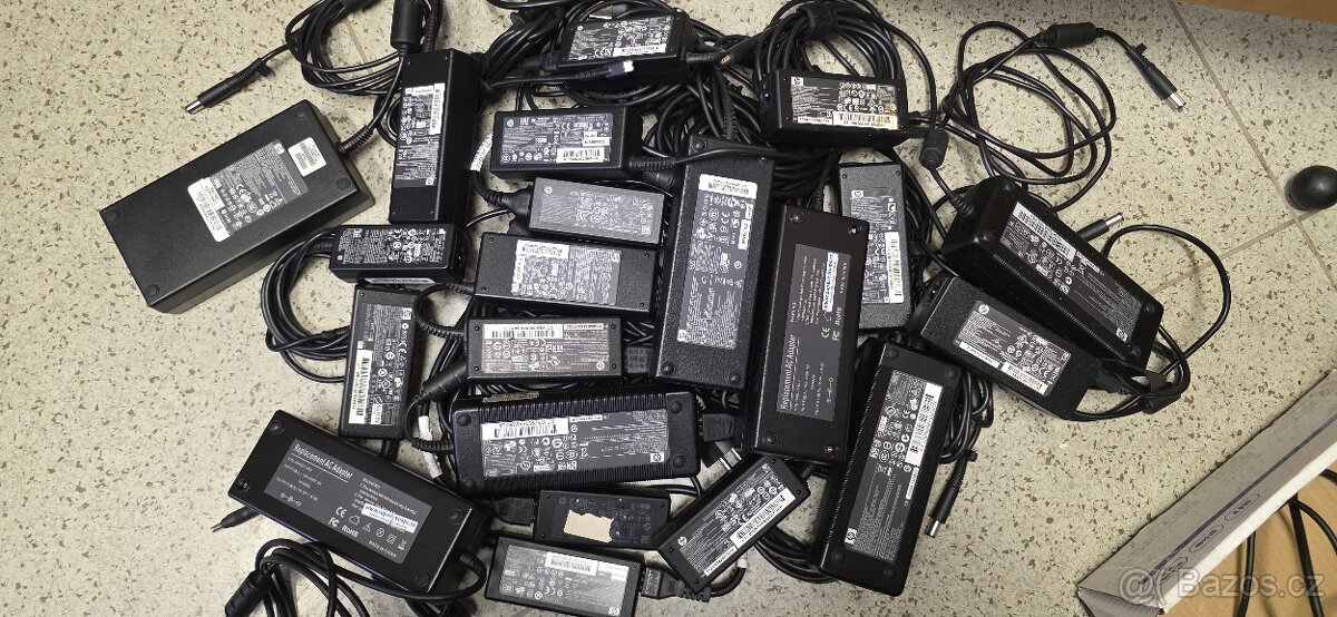 adaptéry Lenovo/IBM a HP 40 - 130W - 13