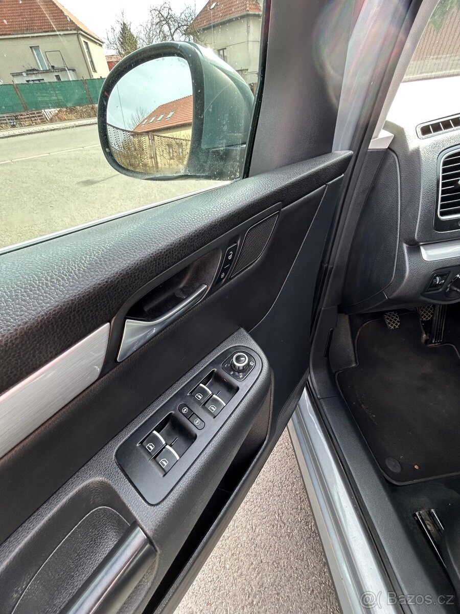 Volkswagen Sharan - 13