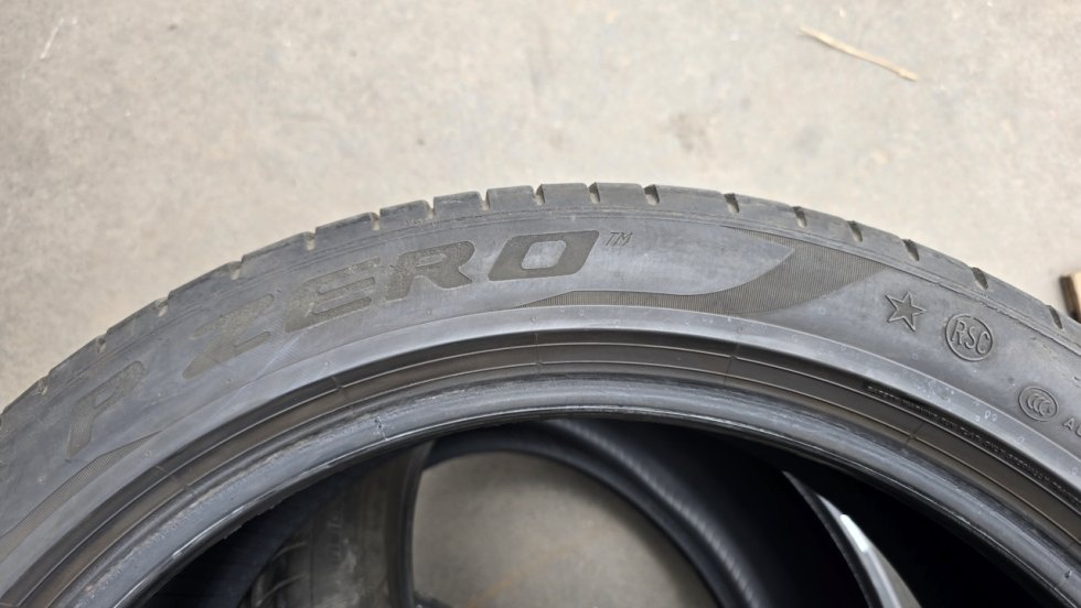 Letní pneu 275/40/21 Pirelli Run Flat - 13