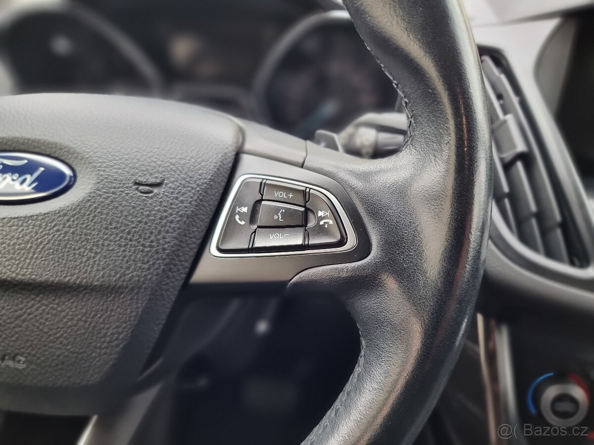 Ford Kuga 2.0TDCi 132kW 4x4 PowerShift, automat - 13