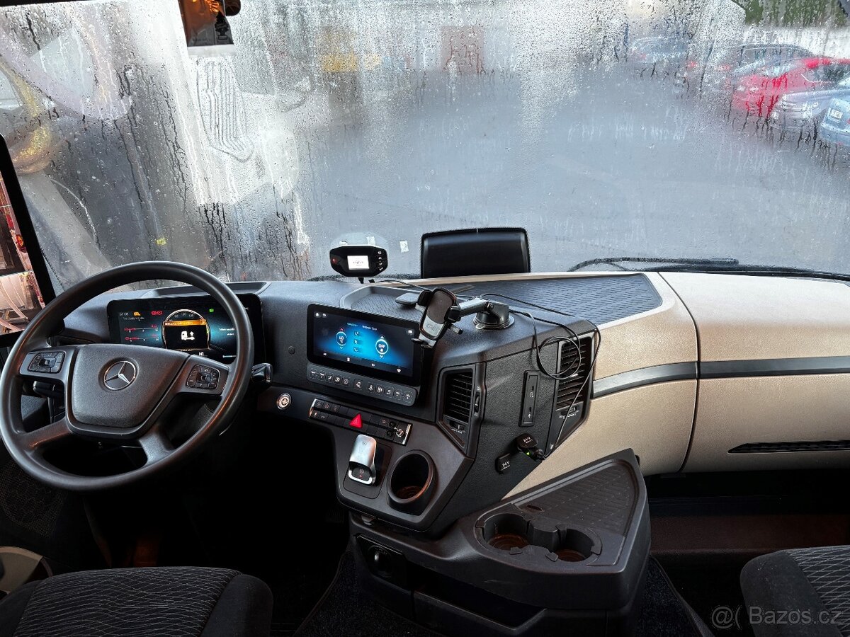 Lesovůz MERCEDES -FULL SERVIS do 2029 - 13