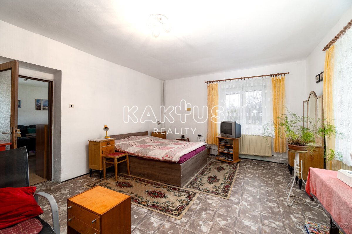 Prodej RD o dvou bytových jednotkách na ulici Staré Purkarti - 13
