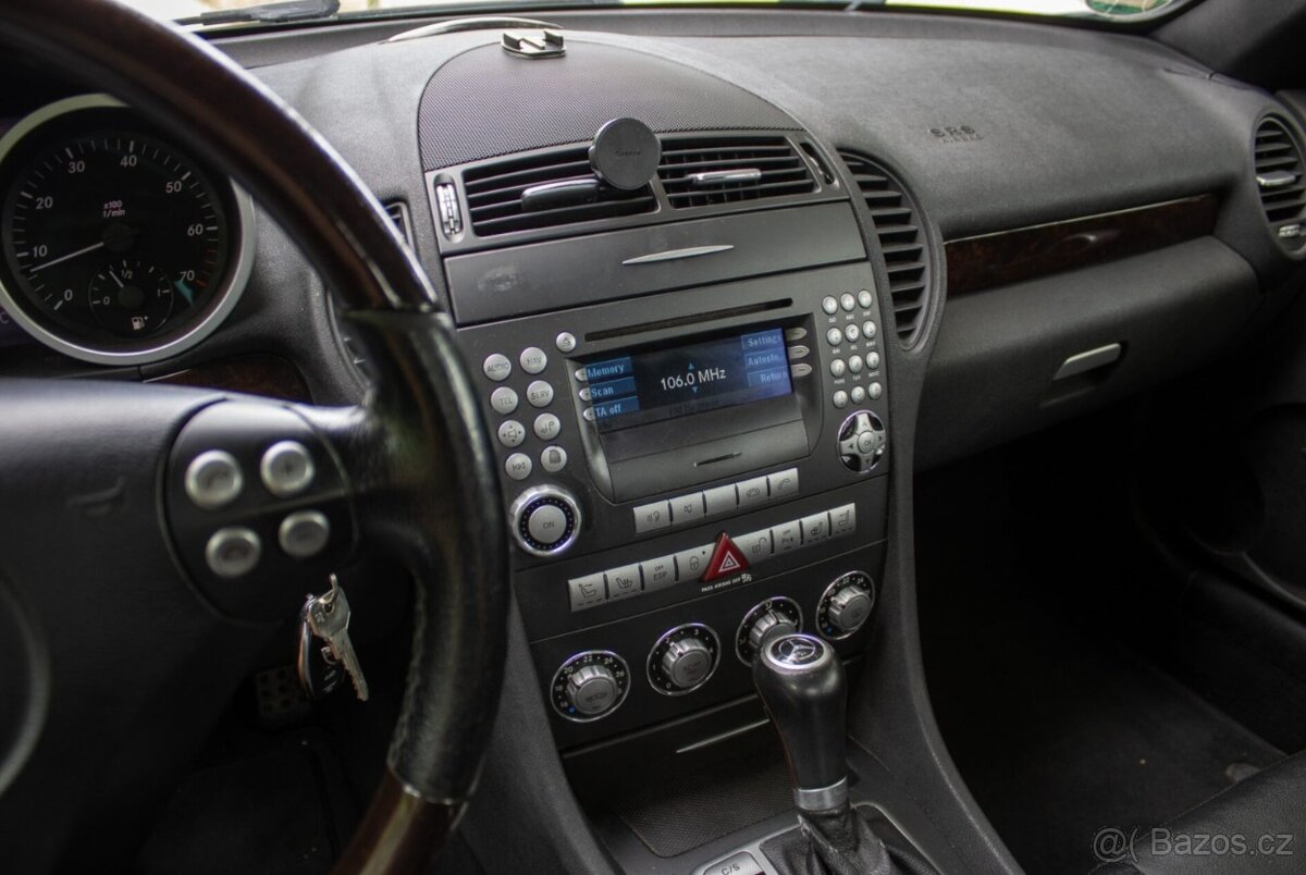 Mercedes-Benz SLK 350 - 13