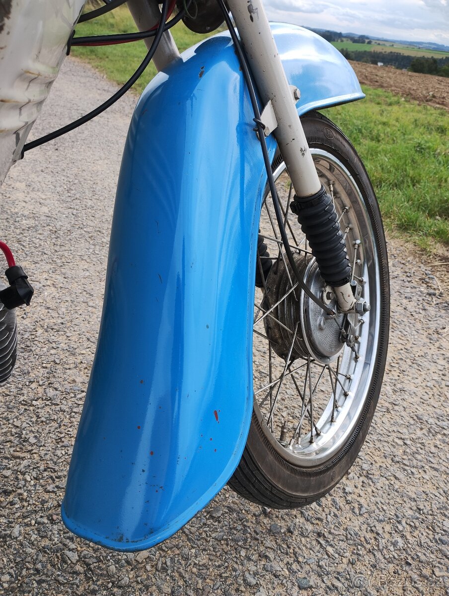 Prodám výborně zachovalou jawu 50 typ 20 rok 1980 - 13