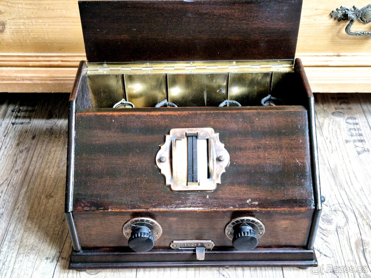 Starožitné rádio Telefunken 4A, rok 1928, Německo - 13
