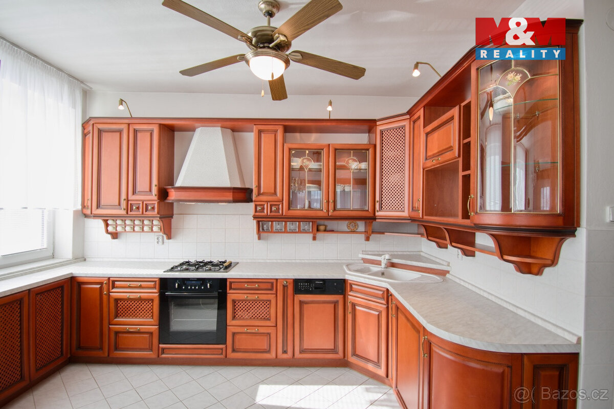 Prodej rodinného domu, 221 m², Kunín - 13