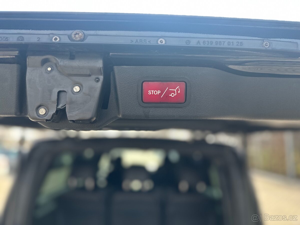 Mercedes-Benz V-Class 250 - 13