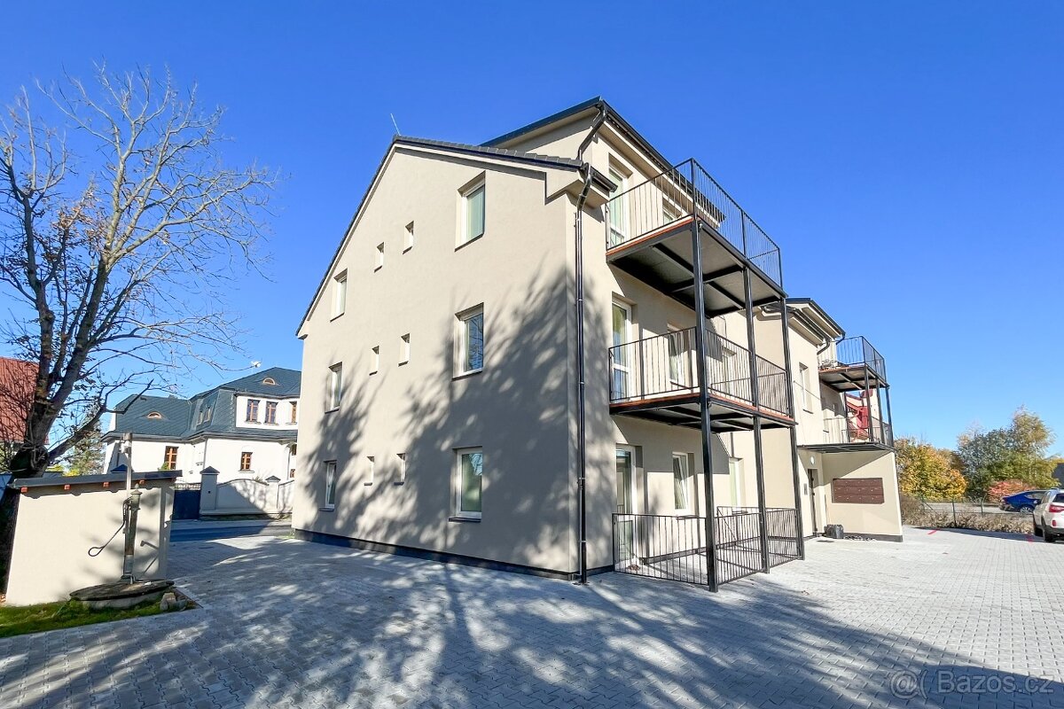 Bezbariérový byt 2+kk v novostavbě s parkovanim Velim - 13