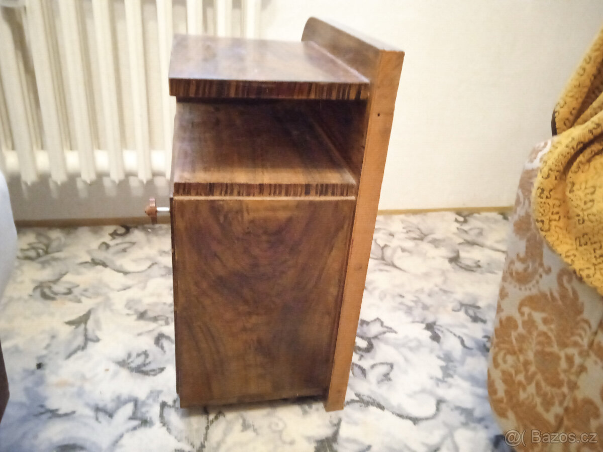 Starý nábytek - 13