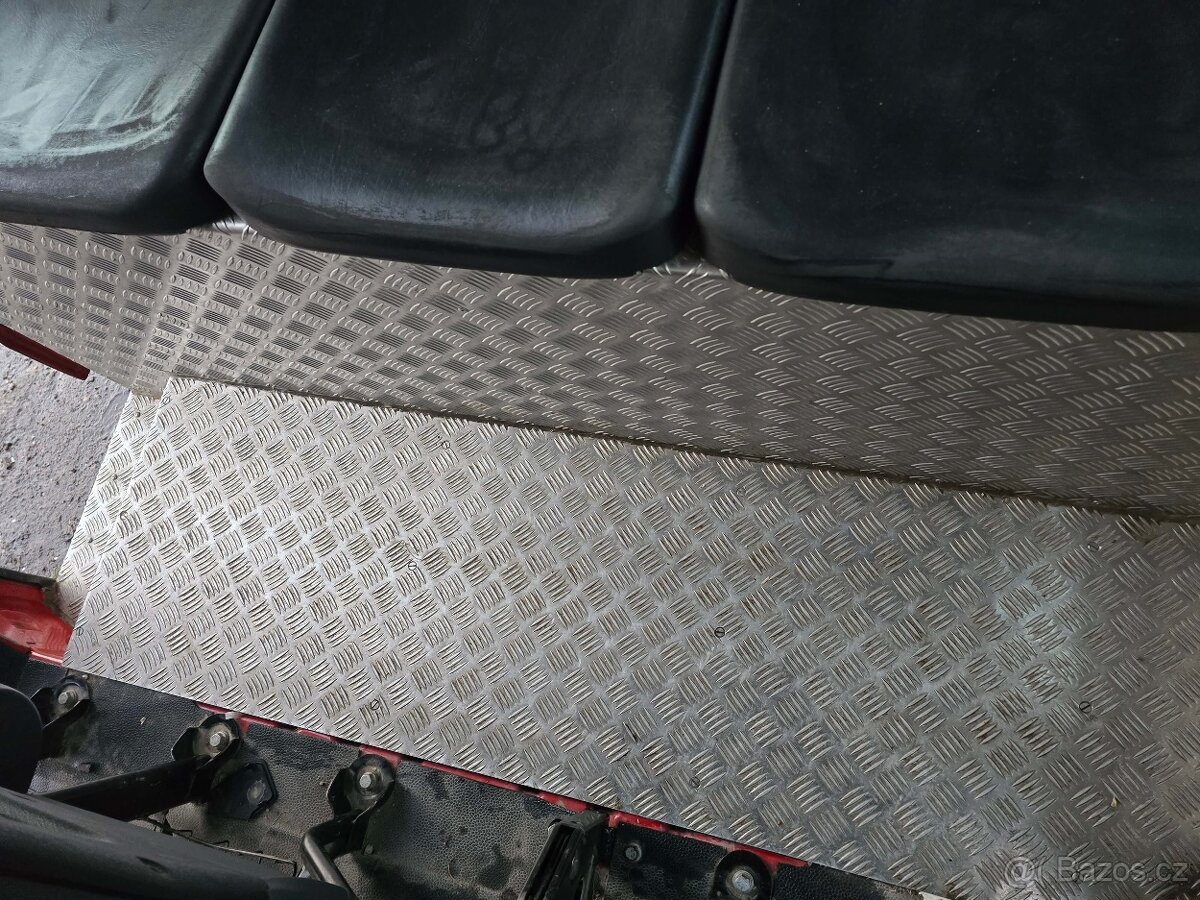 Velitelské hasičské vozidlo, Renault Master dCi 120 kombi - 13