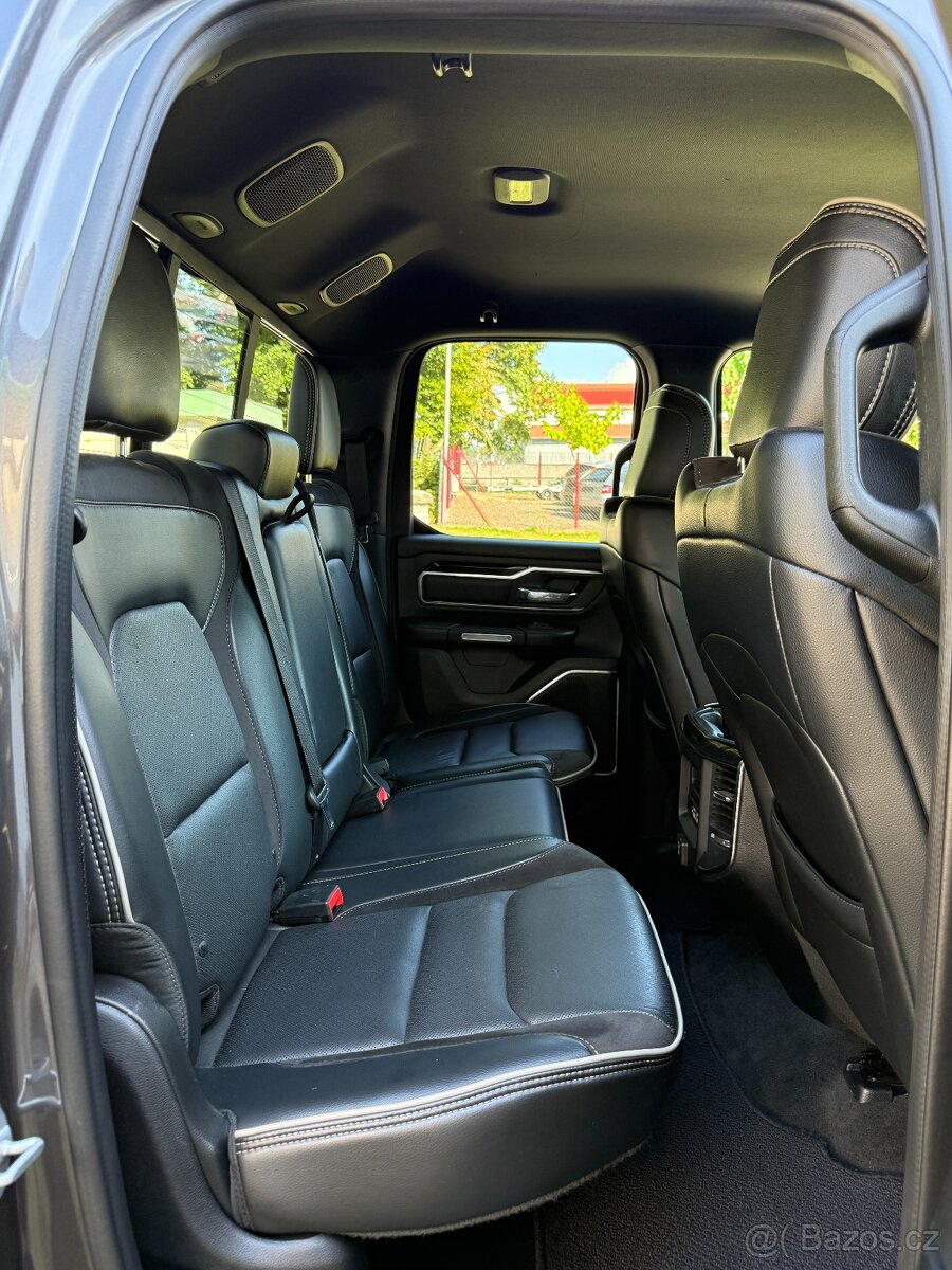 Dodge RAM 1500 5.7 V8 HEMI--2019--Laramie--kůže--96.000km - 13
