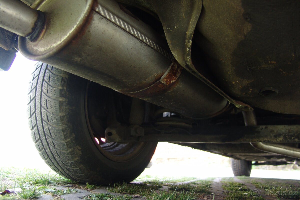 Opel Kadett 1.6 cabrio Bertone - 13