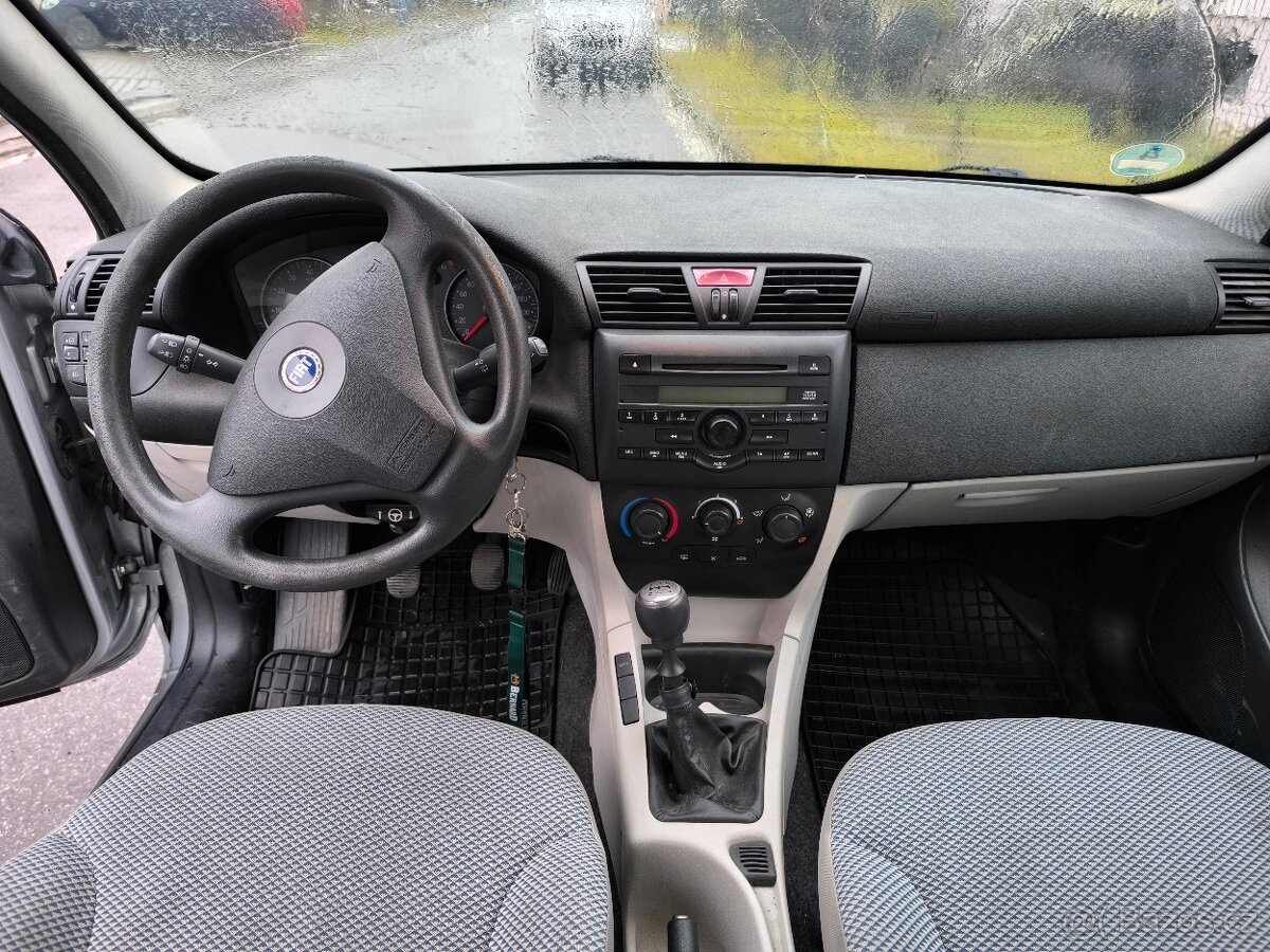 Fiat Stilo 1.6 16w rok 2004 - 13