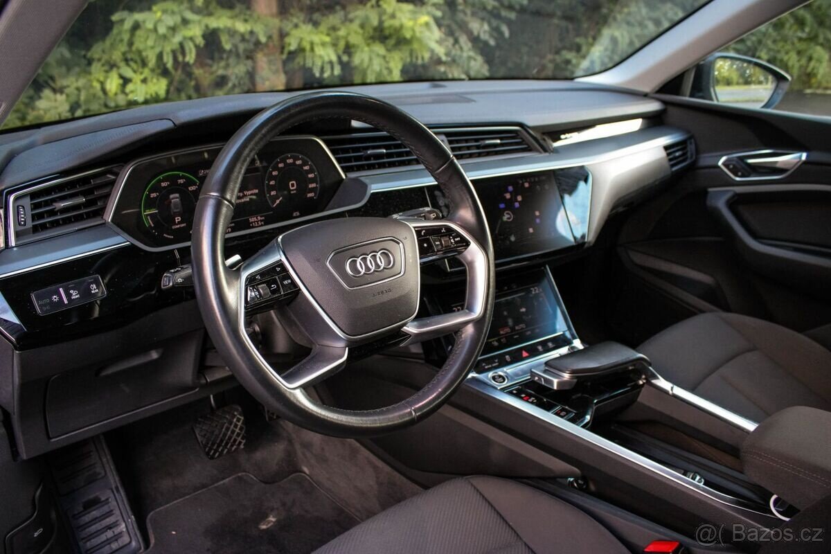 Audi E-tron 55 quattro Advanced - 13