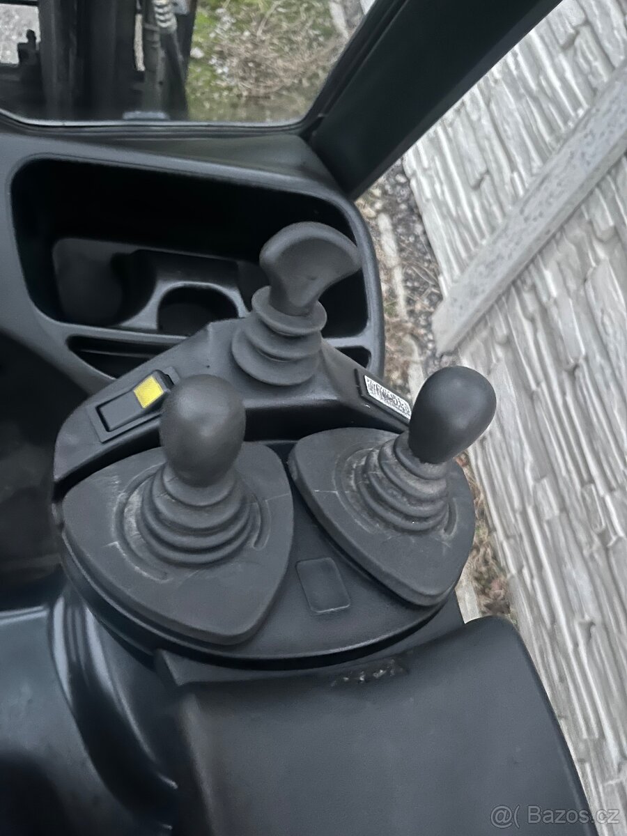 Vysokozdvižný vozík Linde E15-01 386 - 13