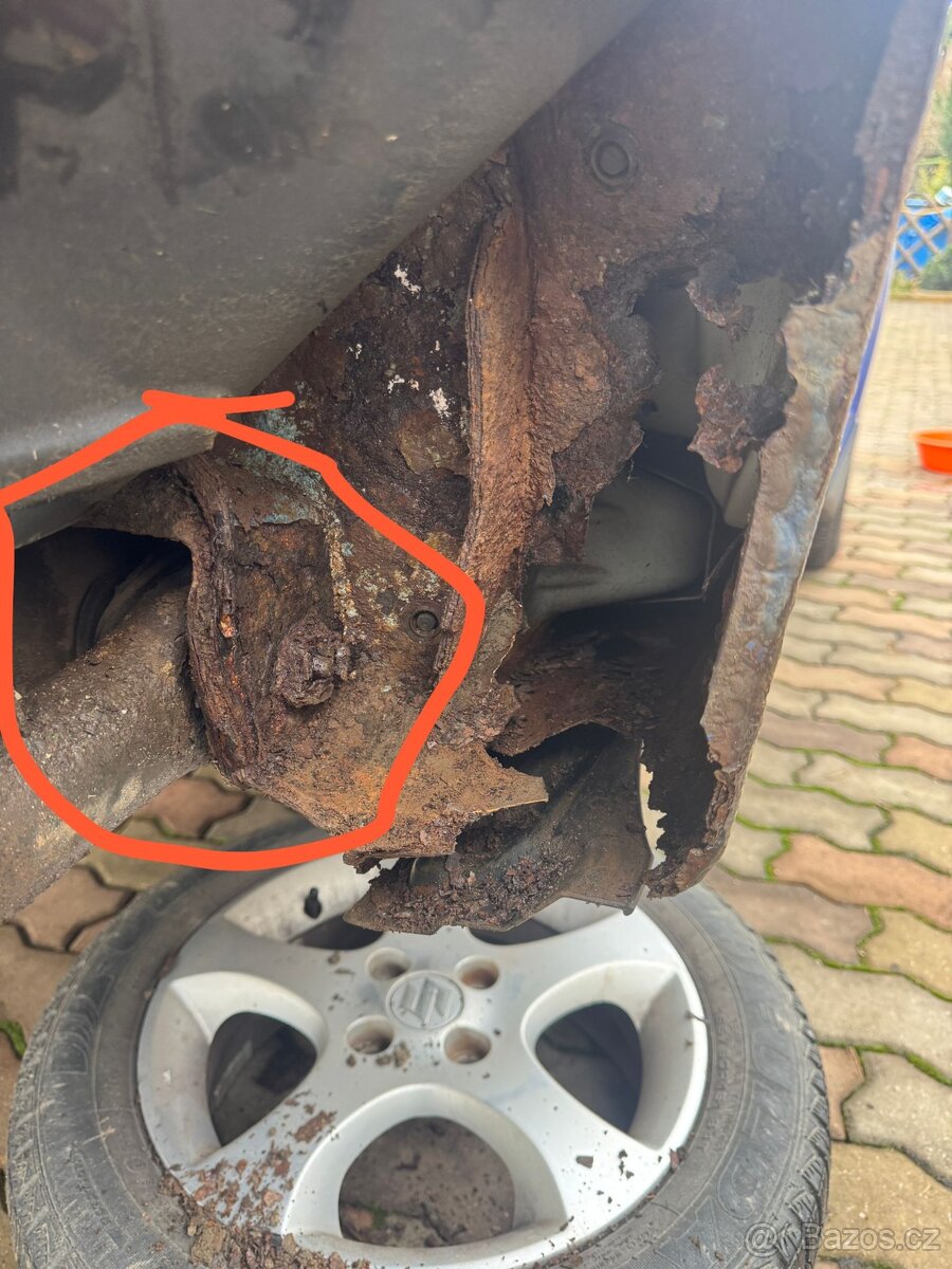 Suzuki Swift 1.5i 102PS A/T Comfort - koroze - 13