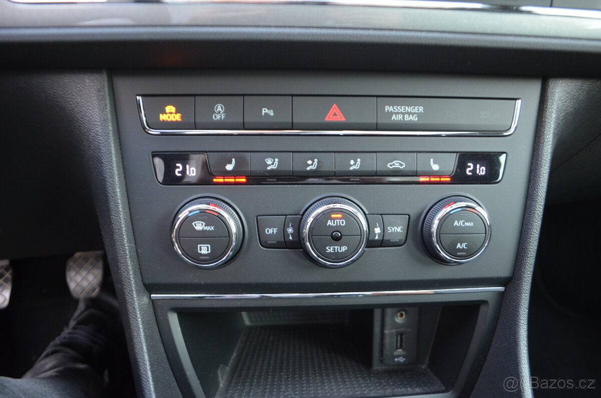 PRODÁM SEAT LEON 1.4TSI FR COMBI 2016 PANORAMA XEN,NAV - 13