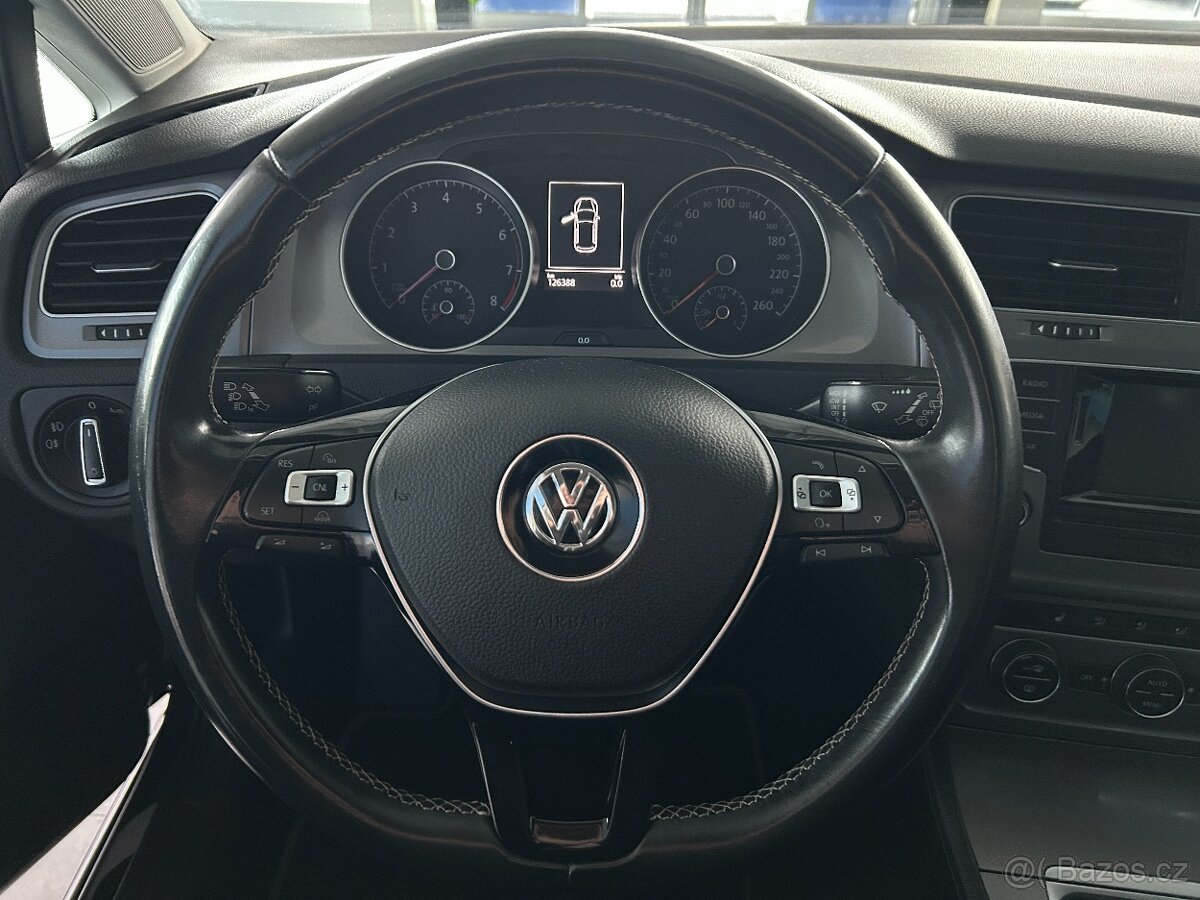 Volkswagen Golf 7 1.2 TSI 81kW,LOUNGE,SERVISKA - 13