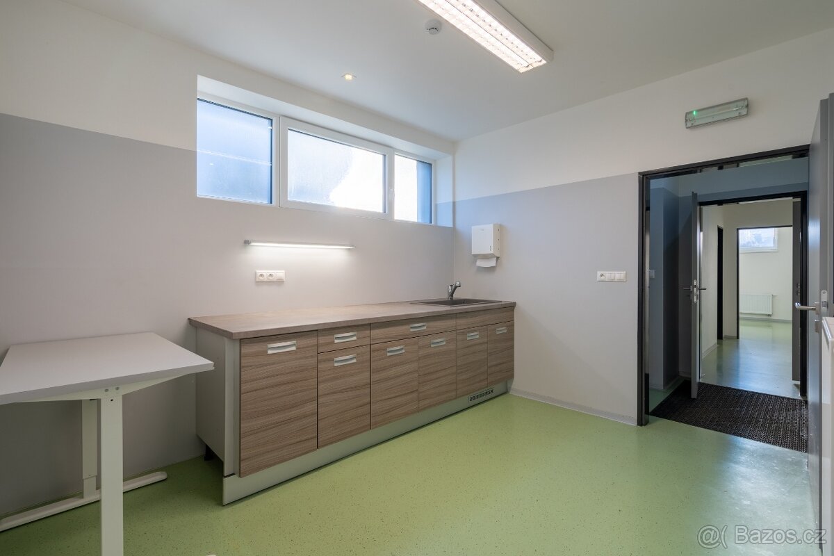 Komerční nemovitost, výroba, sklad, kancelář - 13