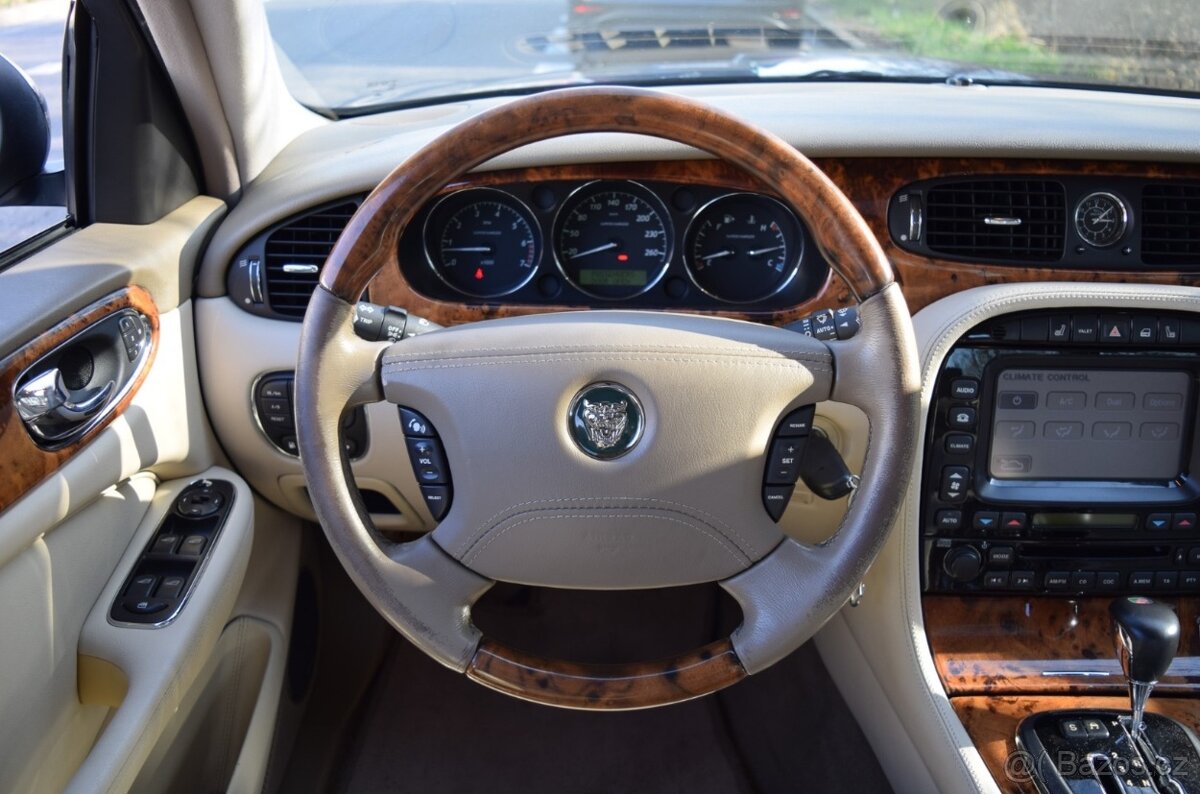 Jaguar XJ-R 4.2 V8 2004 - 13