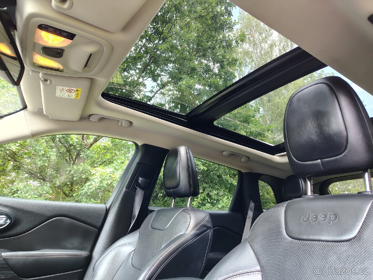Jeep Cherokee kl 2.2d automat - 13