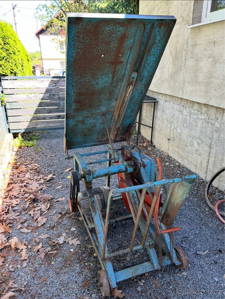 Cirkulárka s kolíbkou - lidrukov - 13
