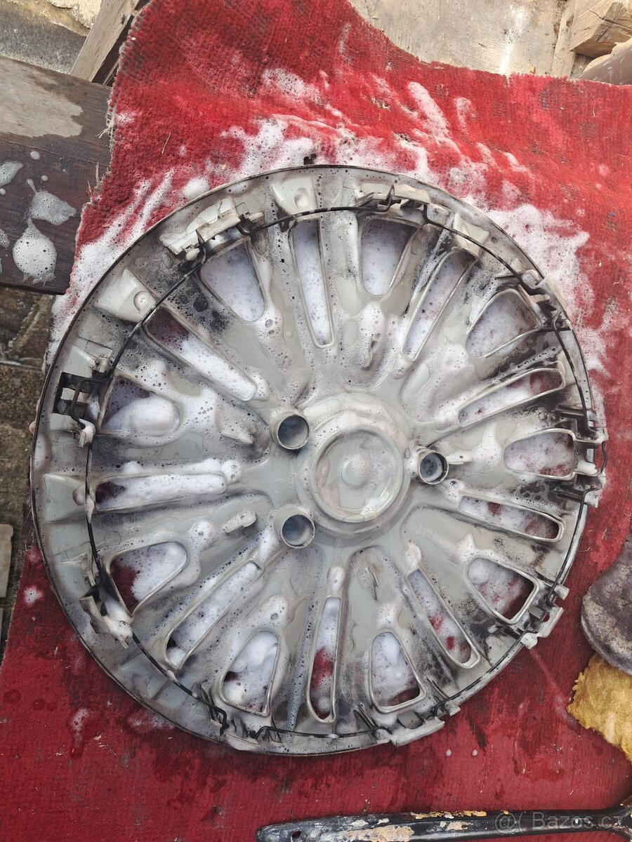 ORIG. POKLICE VW 15",1 KS, Č. 2K7601147D UWP - 13