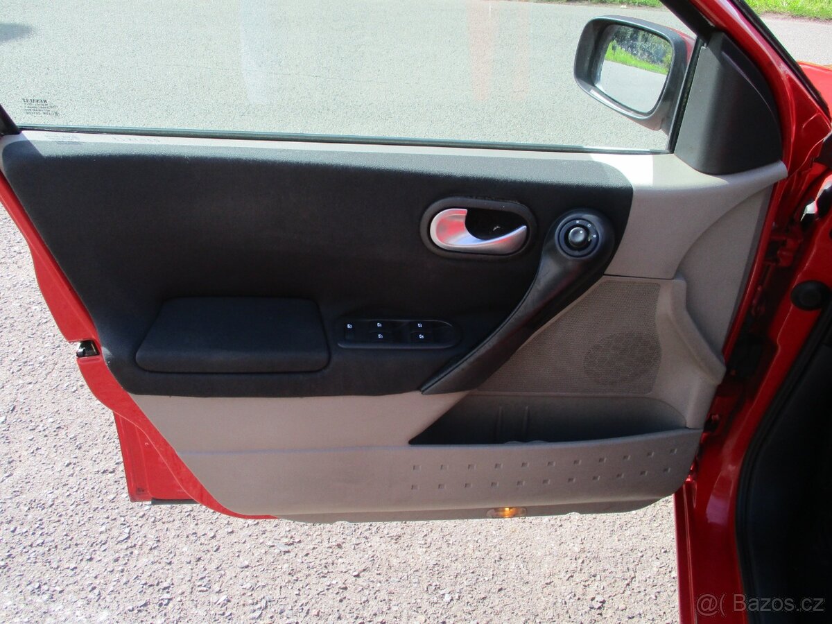 RENAULT MEGANE II 1.5 DCi - Automat - 13