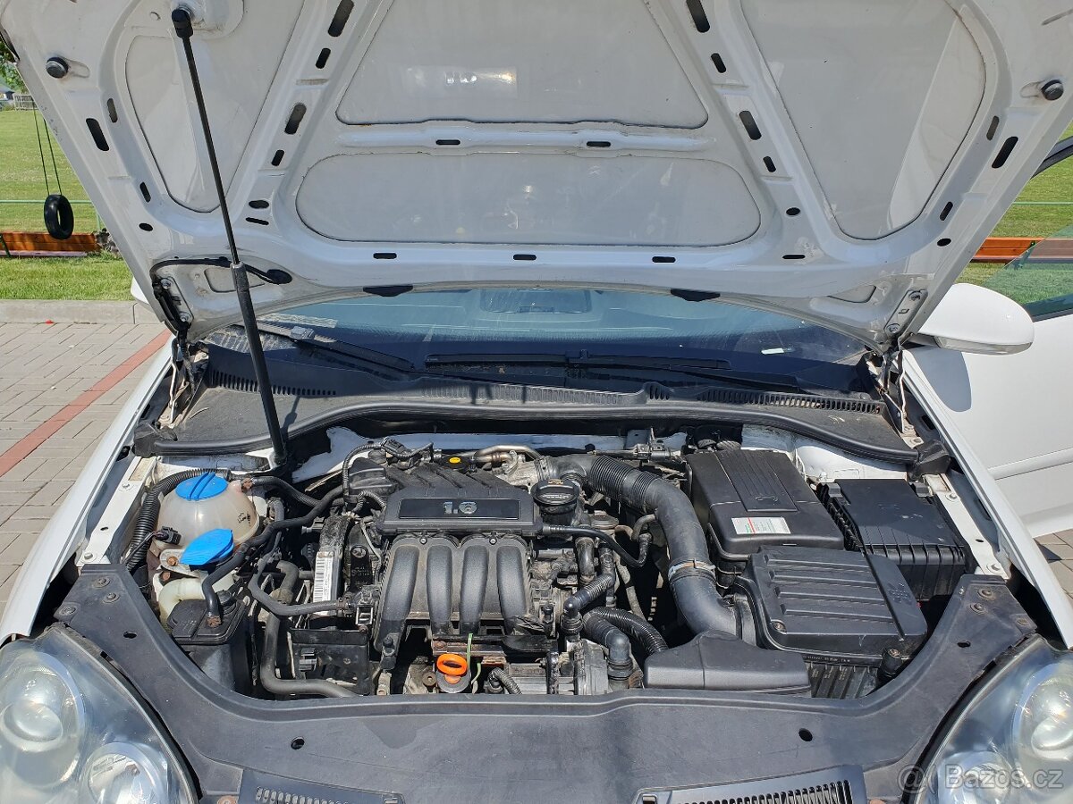 Vw Golf 1.6 mpi nová stk - 13