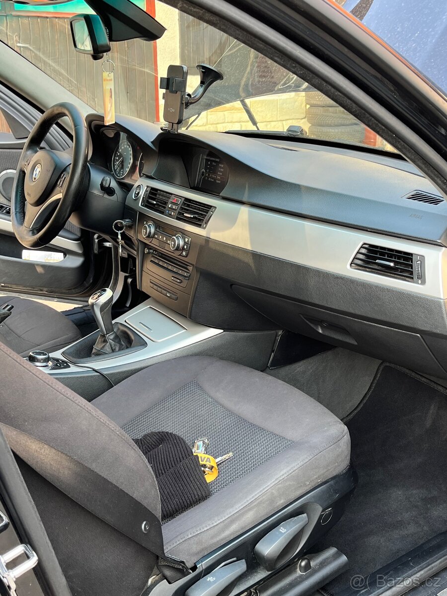 BMW e91 320d 130kw 2008 - 13