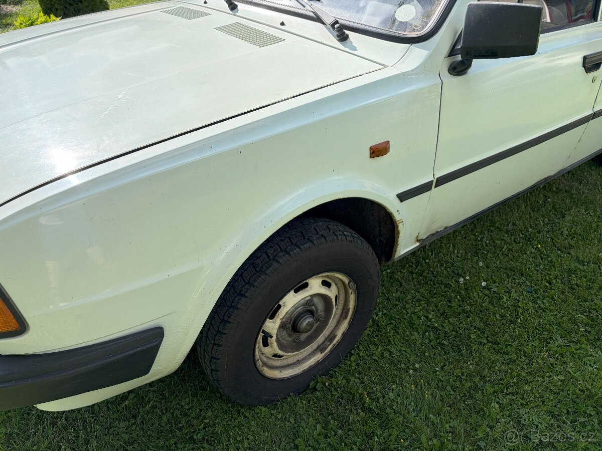 Škoda 120L - 13