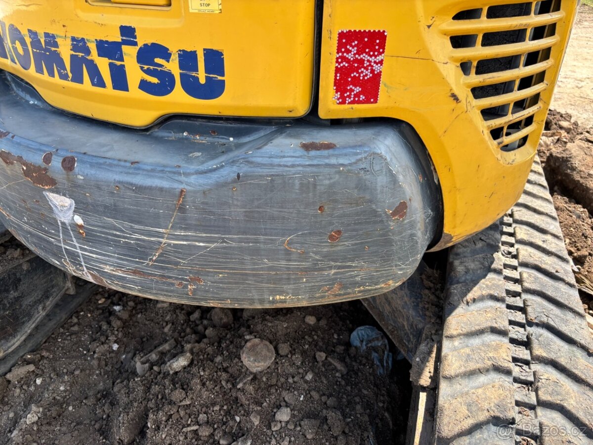 KOMATSU PC 35 MR - 13