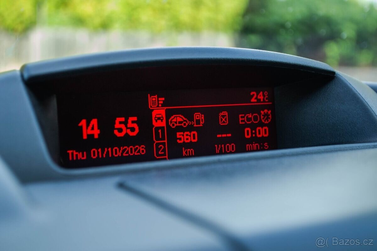 Citroën Berlingo 1.6 73 kW - 13