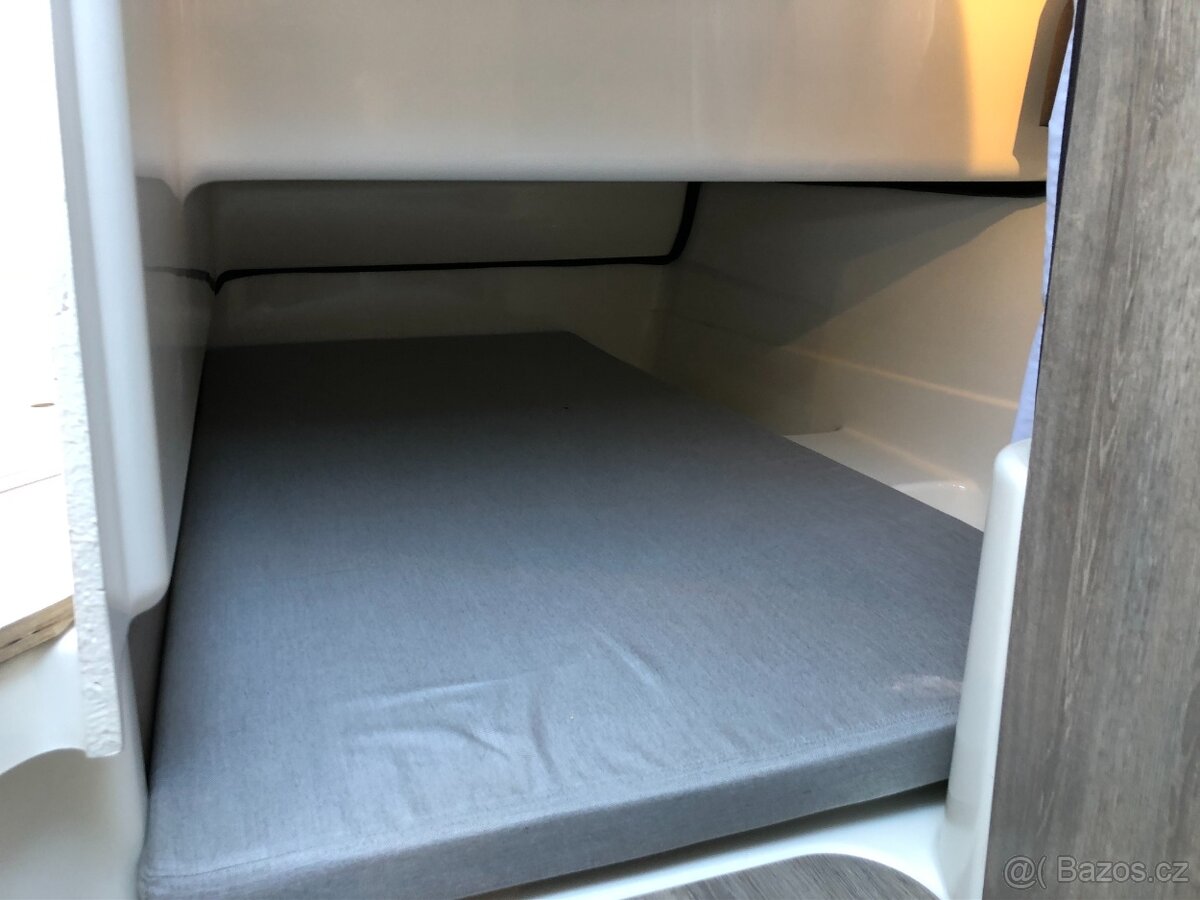 QUICKSILVER Activ 805 WEEKEND + MERCURY F 225 V6 EFI EXLPT D - 13