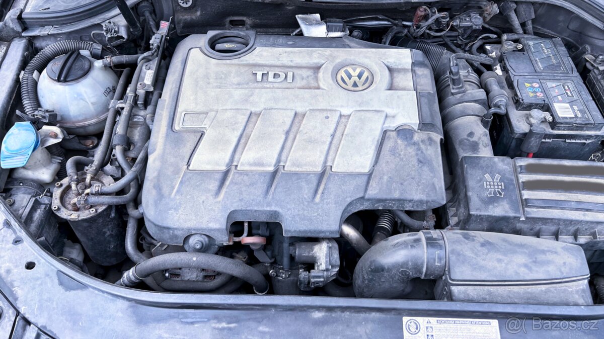 Vůz na náhradní díly VW Passat B6 kombi 2009 CBBB LQT LC8Z - 13