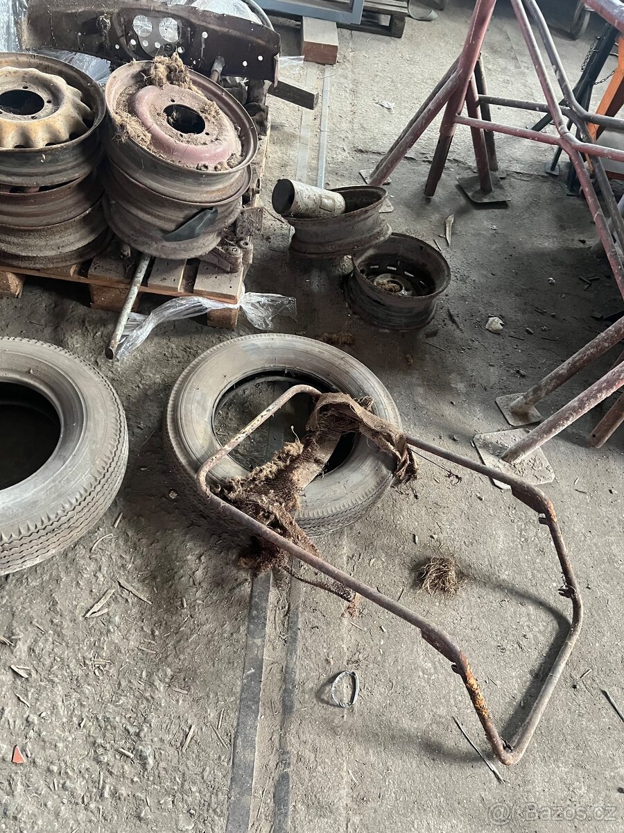 Aero 30 nahradni díly - 13