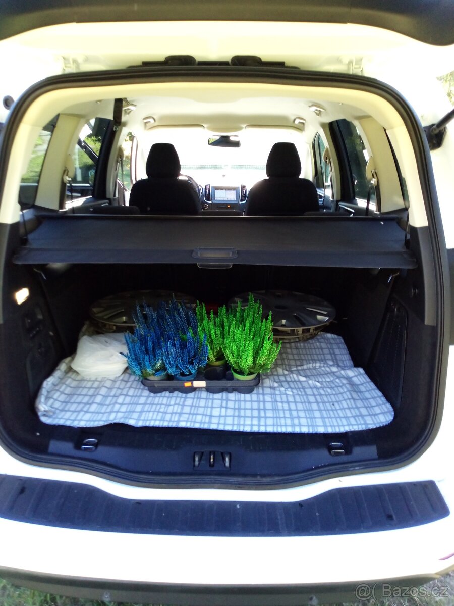 Ford Galaxy 2017 7 míst 94700 km - 13