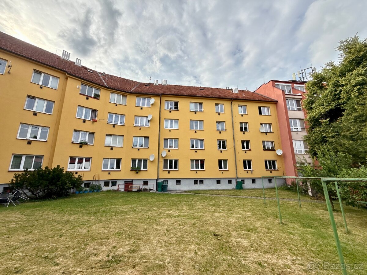 Pronájem nově zrekonstruovaného bytu 2+1 65 m² - Pravdova ul - 13