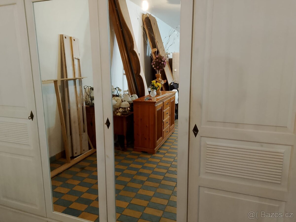 KOMPLETNÍ CELOMASIVNÍ LOŽNICE GUSTAV - 13