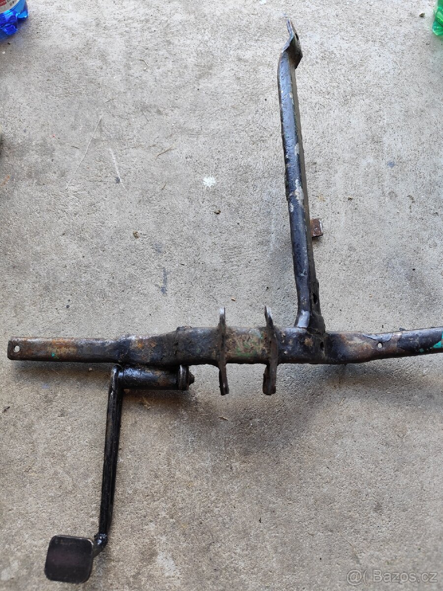 Kříž Jawa Pionýr - 13