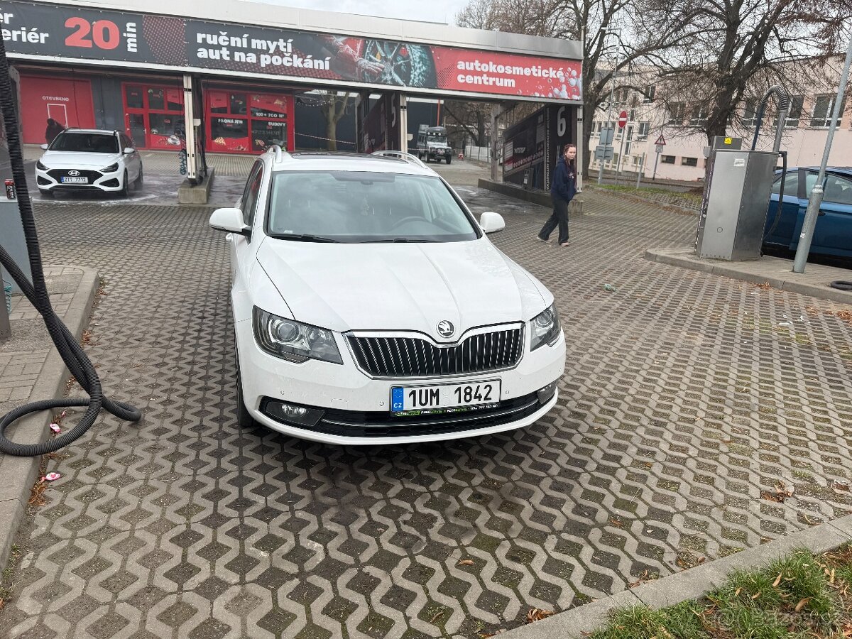 Superb 2 FL Laurin & Klement - 13