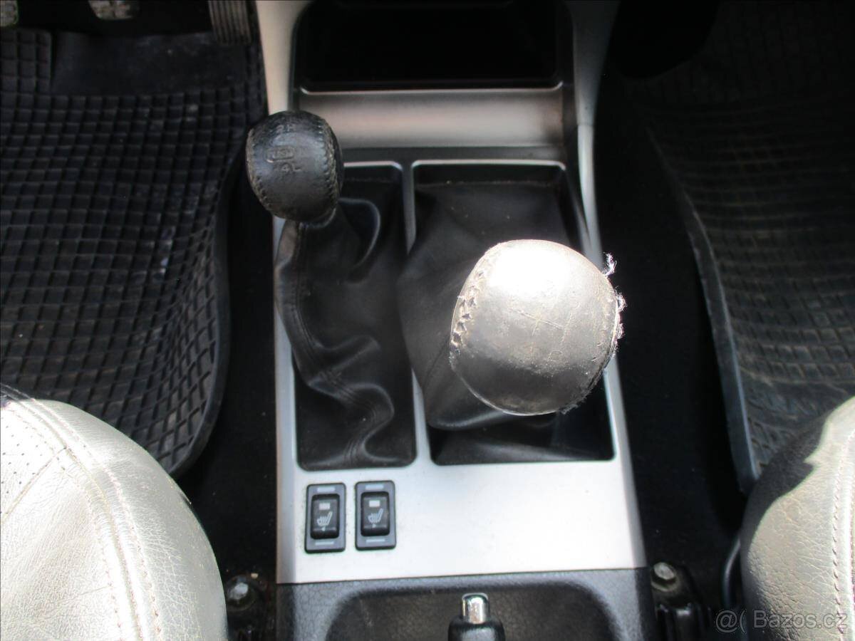 NISSAN TERRANO II Di 113kw 4x4 Tažné, koroze rámu 05/2004 - 13