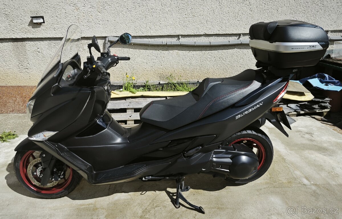 Suzuki Burgman 400 - 13