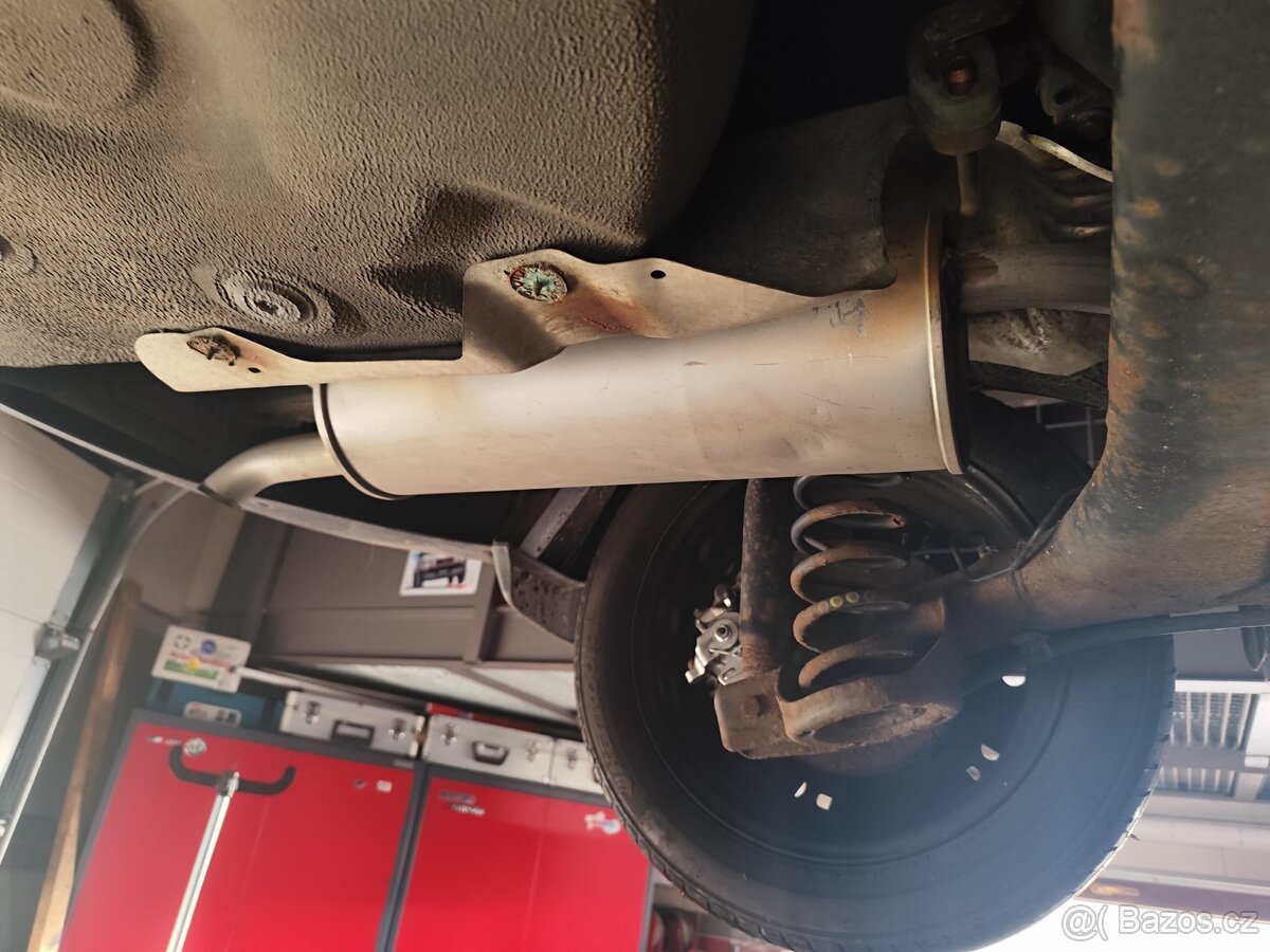 Škoda Fabia 1.4 Combi - 13