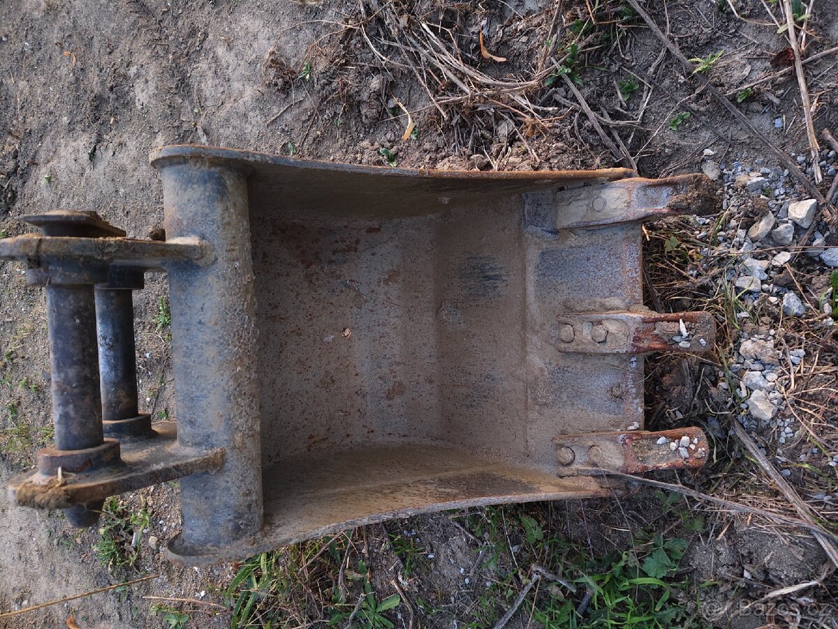 JCB 8027 - 13