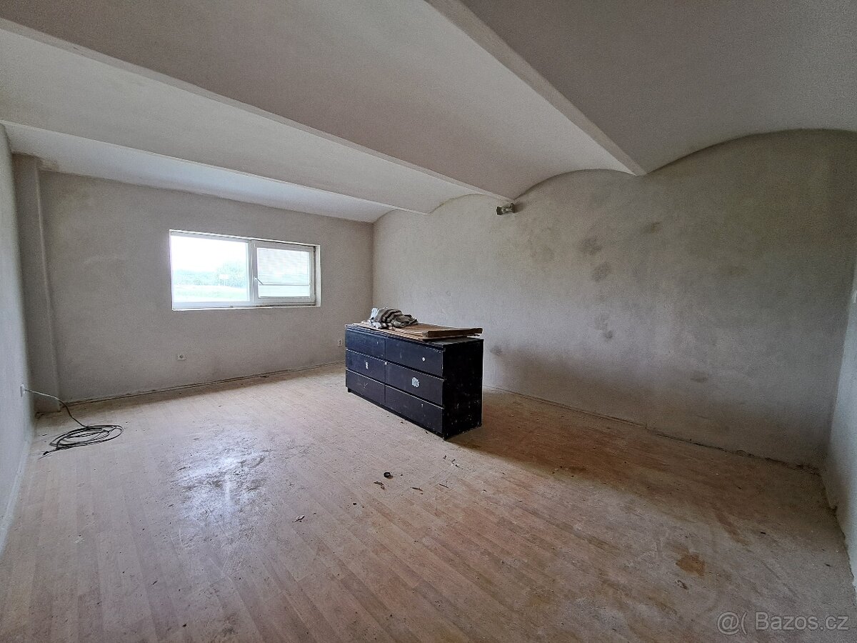 Prodej RD 6+kk Drnholec o 298 m2 před dokončením rekonstrukc - 13