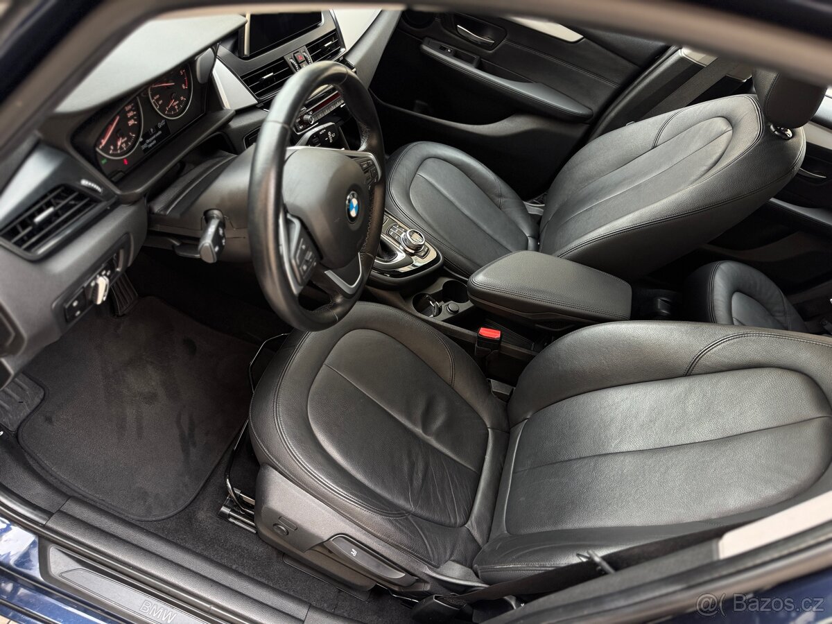 BMW 220d XDrive - 13